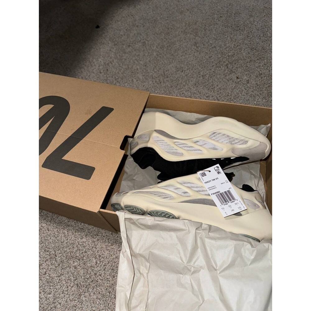 Yeezy 700 V3 “Azael” 6